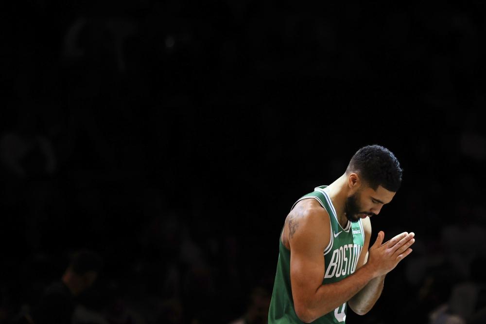 对于外界质 对于外界质