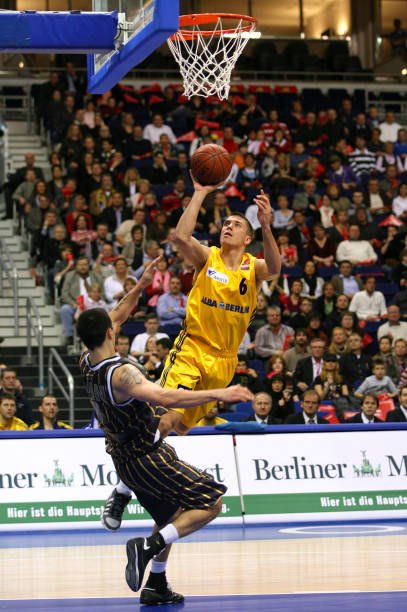 完胜安特罗 完胜安特罗